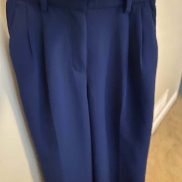 Aritzia Effortless pant size 00 - Picture 4 of 5